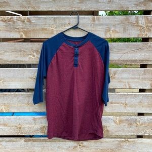 3/4 sleeve shirt